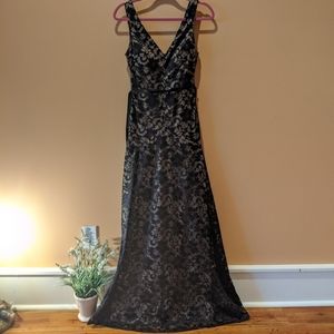 Black & Nude lace maxi